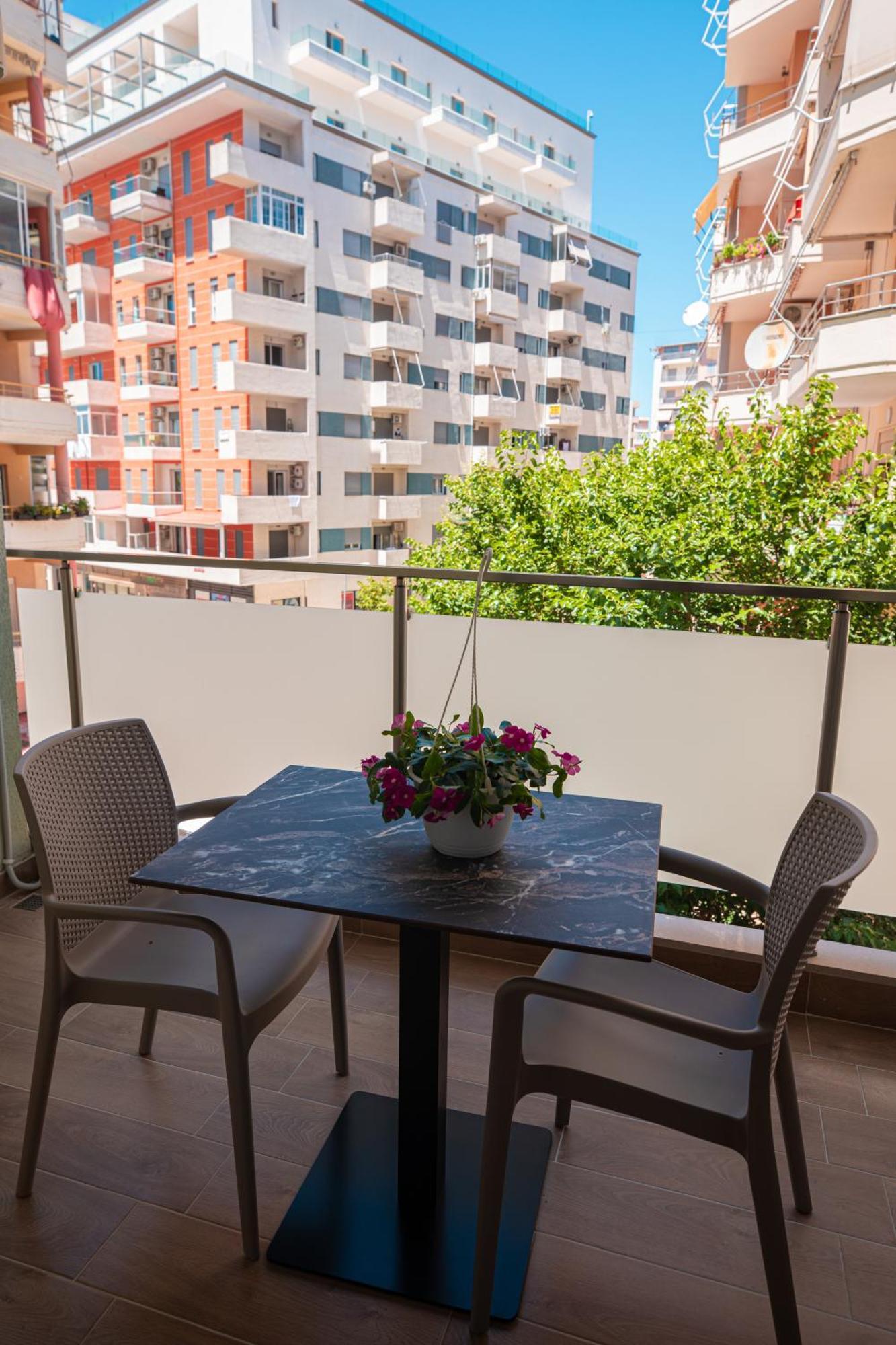 Vlore Luxury Apartaments "Fael" Exterior photo